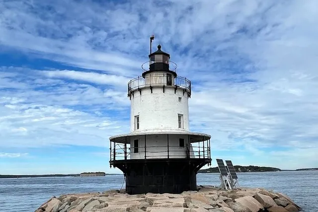 Portland Harbor Lighthouse Tour - Image 3