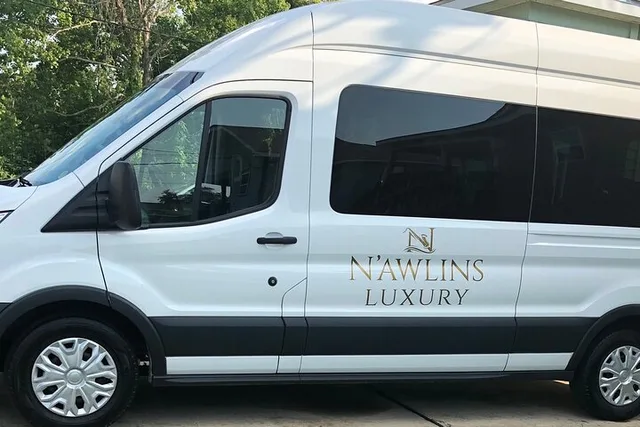 New Orleans Mini Bus Airport Transfer - Image 2