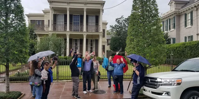 New Orleans Garden District Walking Tour - Image 6