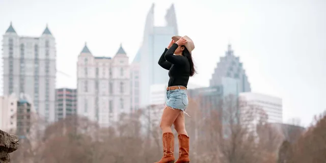 Atlanta Vacation Photoshoot - Image 6