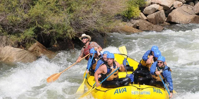 Idaho Springs Whitewater Rafting Half-Day Trip - Image 4