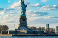 New York City Fall Foliage Cruise thumbnail 6