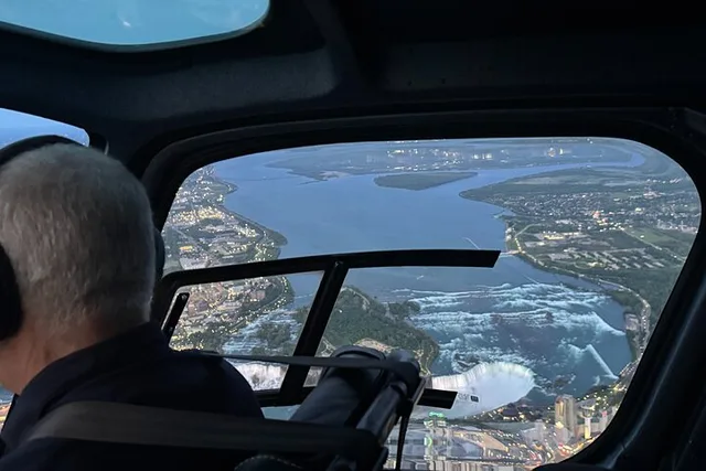 Niagara Falls Helicopter Day Trip from Manhattan - Image 2