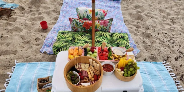 Fort Lauderdale Beach Cabana Rental with Amenities - Image 3