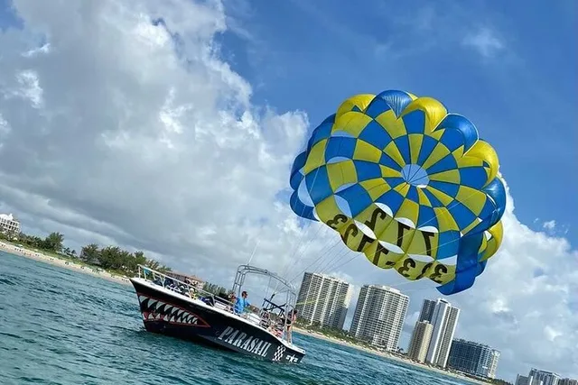 West Palm Beach Parasailing Adventure 90 min - Image 3