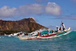 Honolulu Outrigger Canoe Surfing 20 min
