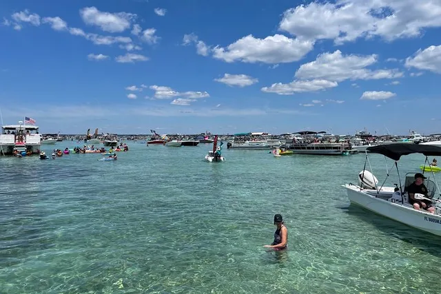 Destin Pontoon Tour to Crab Island with Captain - Image 4