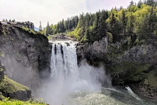 Seattle Wine and Waterfall Private Day Tour