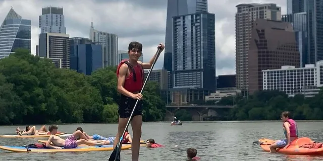 Austin Paddleboard Rental on Lady Bird Lake - Image 2