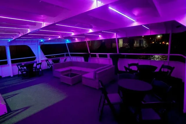 New York City Fireworks Watch Party Cruise - Image 3