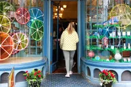 Philadelphia Vintage Shopping and Food Tour thumbnail 3