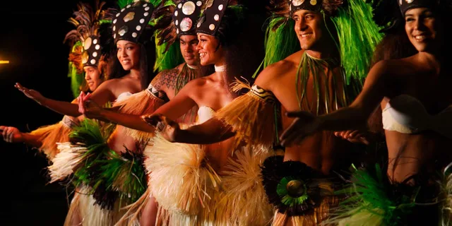 Kauai Luau Kalamaku with Manor House Dinner - Image 5