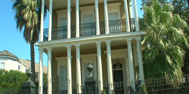 New Orleans City and Cemetery Private Tour - Image 4