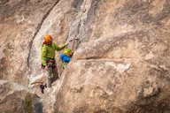 Joshua Tree Rock Climbing Adventure thumbnail 3