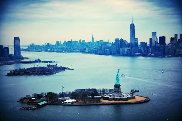 New York City Skyline Sightseeing Cruise - Image 2