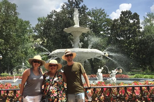 Savannah Walking Tour of Historic Sites - Image 1