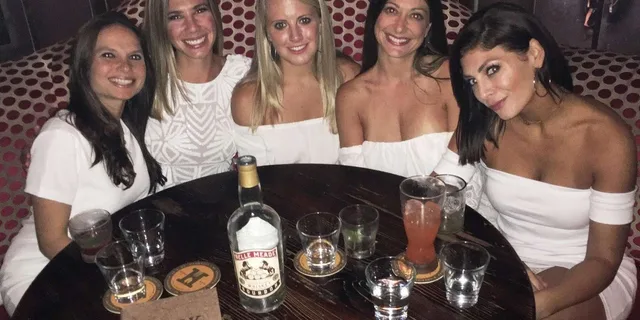 Charleston Pub Crawl - Image 2