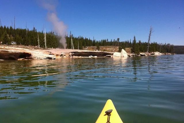 Yellowstone Lake Kayak Tour - Image 6