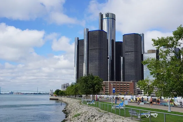 Detroit Sightseeing Tour with Chauffeur - Image 4