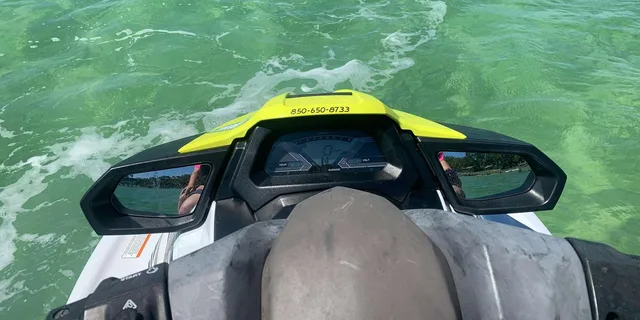Destin Waverunner Rental with Crab Island Access - Image 4
