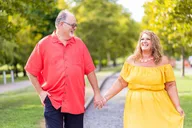 Nashville Riverfront Couples Photoshoot thumbnail 3