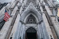 New York Rockefeller Center Walking Tour with Top of the Rock thumbnail 4