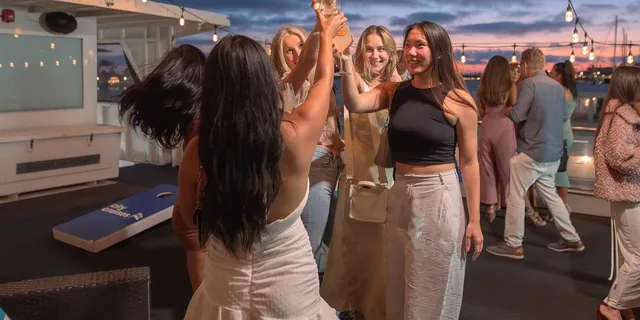 Newport Beach Dinner Cruise with DJ - Image 2