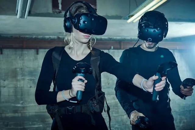 Miami Axe Throwing and VR Escape Game Bundle - Image 3