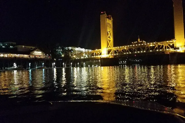 Sacramento Private Concert Cruise - Image 3
