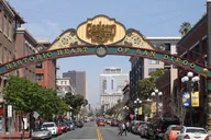 San Diego Gaslamp Walking Tour thumbnail 3