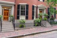 Boston Public Garden and Beacon Hill Half-Day Tour thumbnail 6