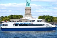 New York City Hudson & East Rivers Guided Cruise thumbnail 1