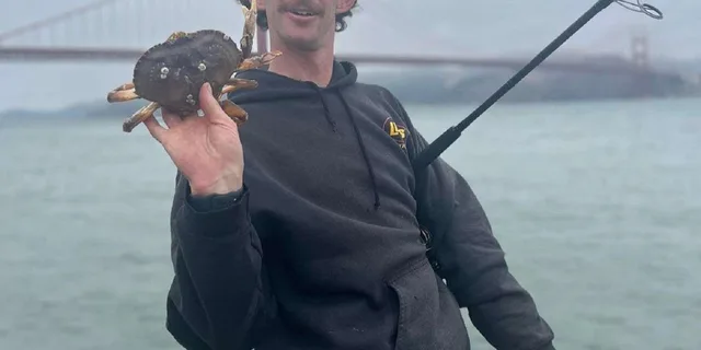 San Francisco Crabbing Under the Golden Gate Bridge 3 hr - Image 5