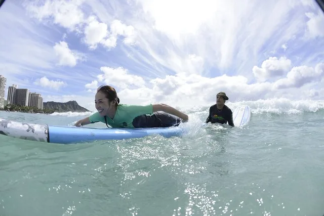 Waikiki Beach Semi-Private Surf Lesson - Image 4