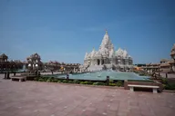 New York Temple and Garden Tour thumbnail 2