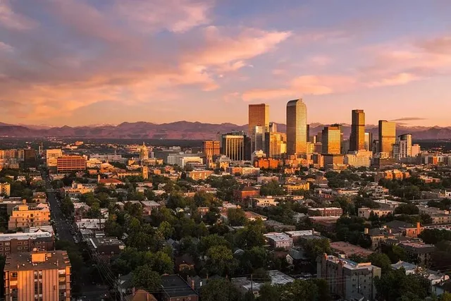 Denver City Private Airport Transfer - Image 5