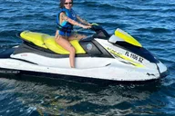 Miami Beach Boat Ride and Jet Ski Rental thumbnail 2