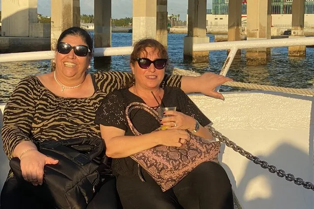 Miami Biscayne Bay Star Island Sightseeing Cruise - Image 4