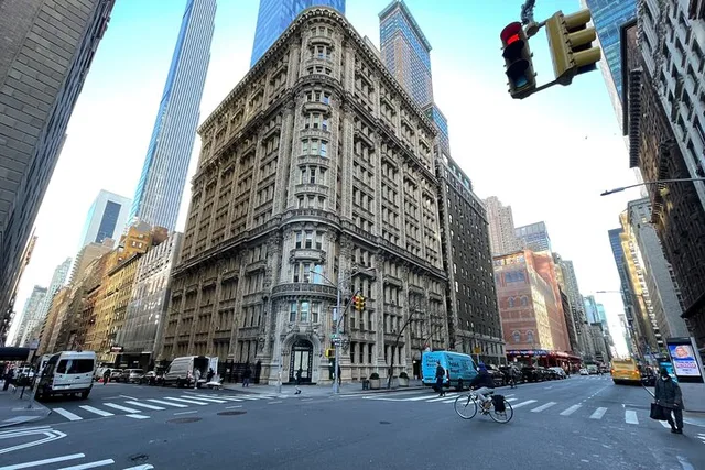 New York City Bus and Boat Tour - Image 3