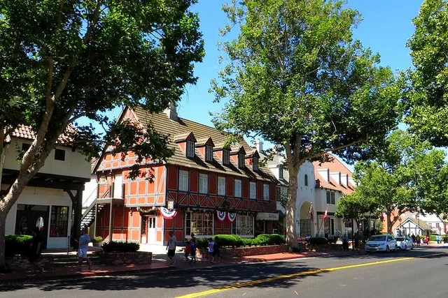 Los Angeles Private Tour to Santa Barbara & Solvang - Image 5