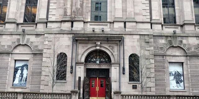 Boston Ghost Tour at Night 1.5 hr - Image 3