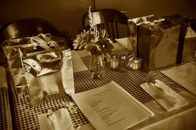 Coachella Valley Food Spy Game - Image 3