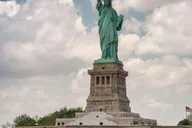 New York City Statue of Liberty and Ellis Island Tour thumbnail 6
