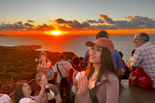 Honolulu Diamond Head Hiking Experience - Image 2