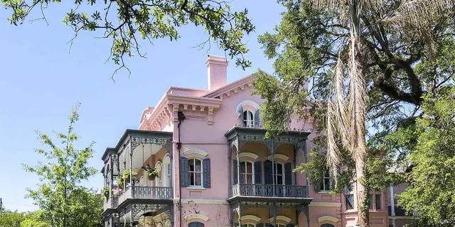 New Orleans Garden District Walking Tour - Image 3