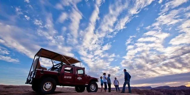 Moab Hell's Revenge Hummer Safari - Image 1