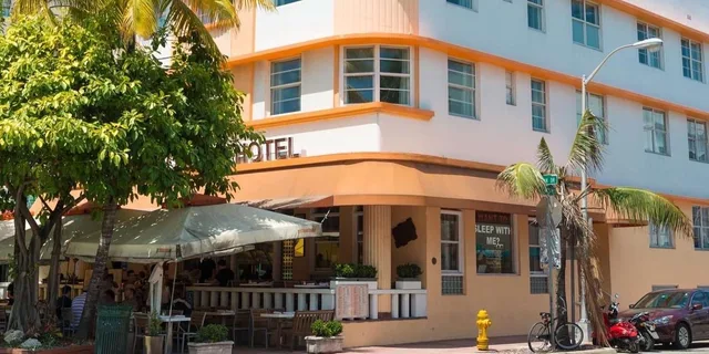 Miami Beach Art Deco & History Walking Tour - Image 6