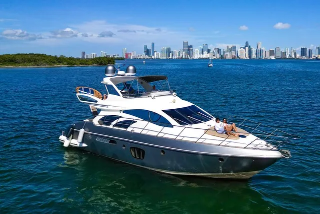 Miami Private Yacht Tour - Image 2