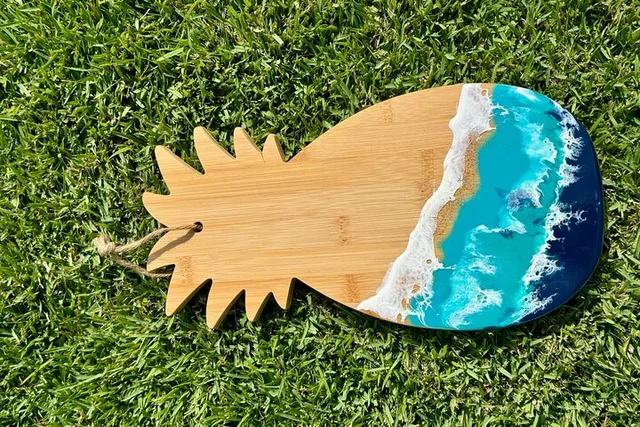 Paia Epoxy Resin Cheese Board Art Class 90 min - Image 6