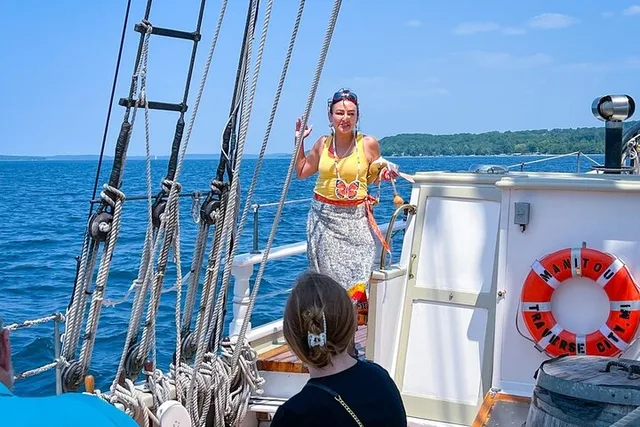 Traverse City Sailing Experience with Anishinaabe Guide - Image 5